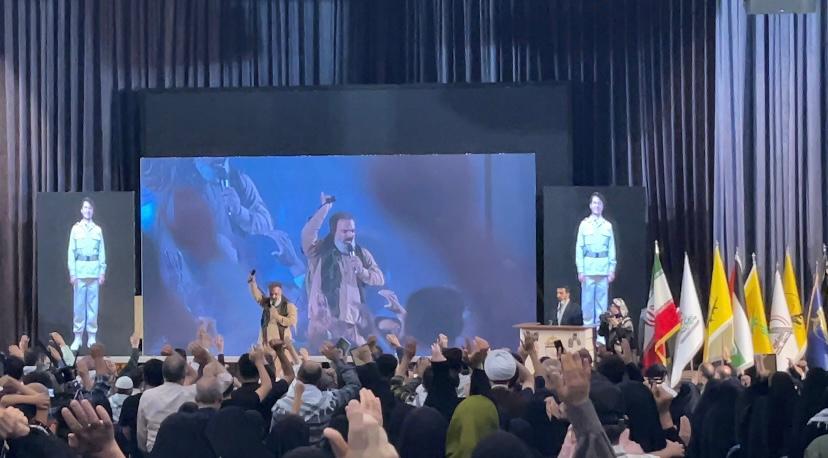 حماسه ی دیگر از بیسیم چی در کنگره ۱۲۲ شهید مدافع حرم استان البرز + فیلم + تصاویر